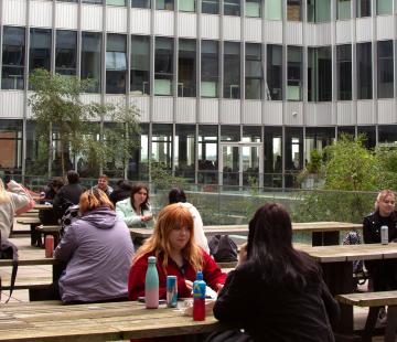 Applying Through a City of Glasgow College Approved Education Agent