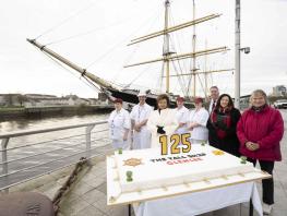 Tall Ship Glenlee Anniversary cake with bakery students and lecturer, Trustees and Elaine C. Smith 