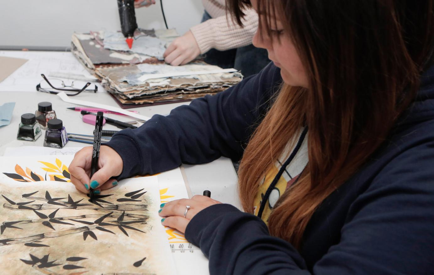 Art and Design: Applied Arts NQ ...