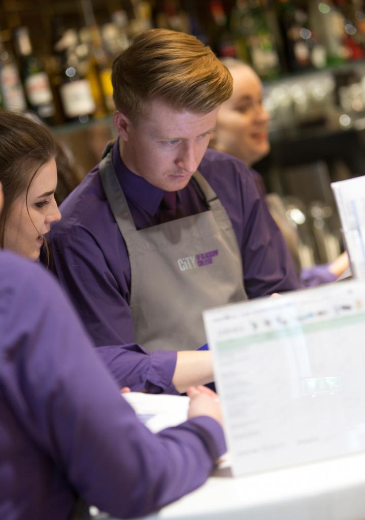 Students working in Scholars Training Restaurant.