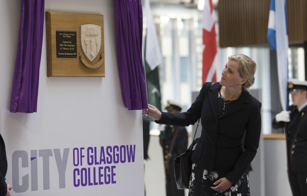 Her Royal Highness the Countess of Wessex unveils the plaque commemorating the formal opening of the college