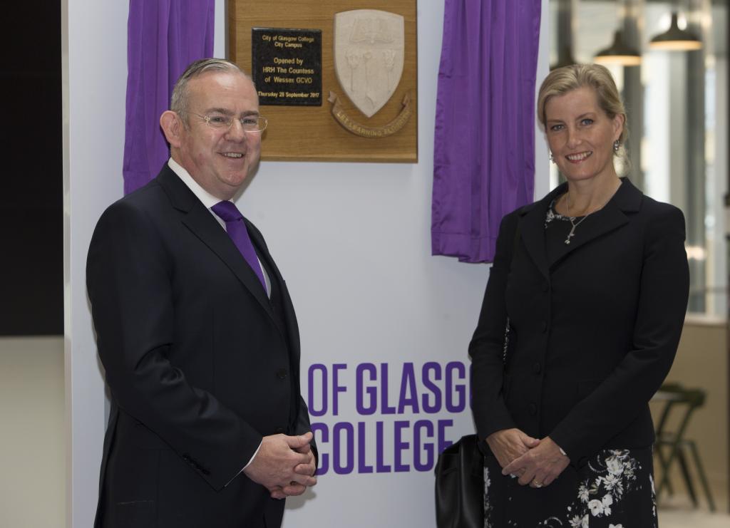 Her Royal Highness the Countess of Wessex unveils the plaque commemorating the formal opening of the college