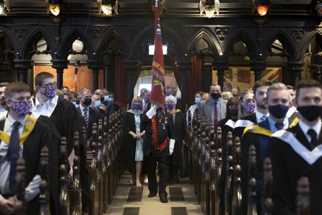 Photograph of City of Glasgow College graduation ceremony at Glasgow Cathedral