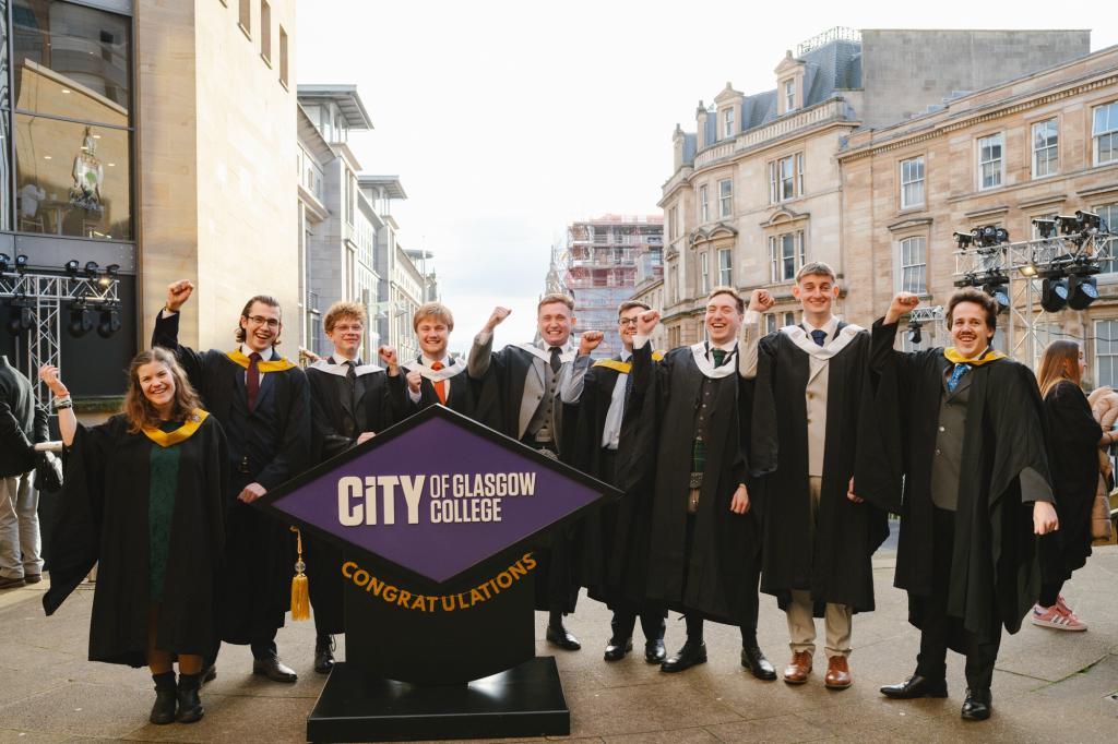 A group of students at the top of Buchanan Street