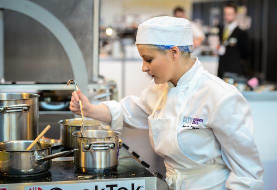 Nicolle Finne - UK Skills Show 2015 - Culinary Arts Gold Nicolle Finne - UK Skills Show 2015 - Culinary Arts Gold