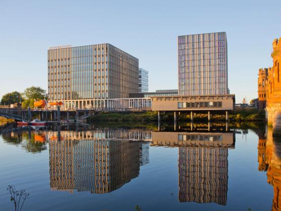 Limited access to Riverside Campus from Thistle Street Photograph of City of Glasgow College Riverside Campus