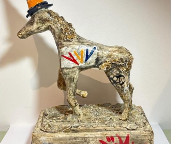 College students celebrate Glasgow 2026 through inspiring ceramic creations