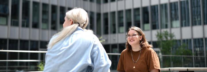 Students in City Campus courtyard