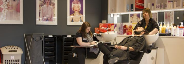 Hairdressing course classroom glasgow